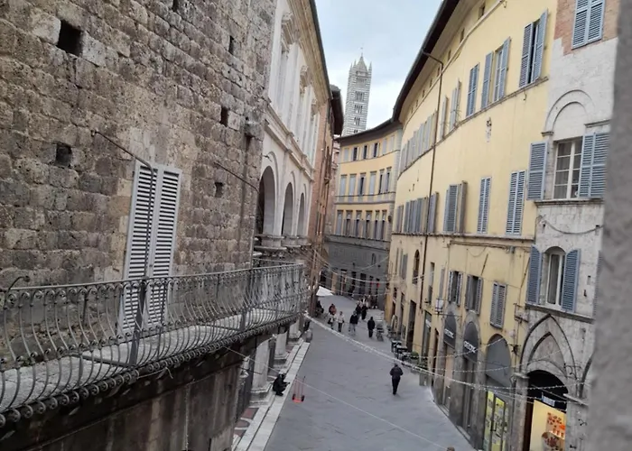 科尔索i1住宿加早餐酒店 4*