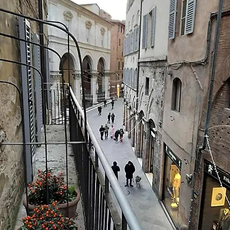 فندق مبيت وإفطار Il Corso سيينا