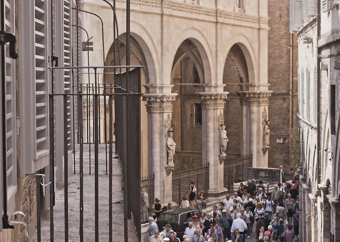 فندق مبيت وإفطار Il Corso سيينا
