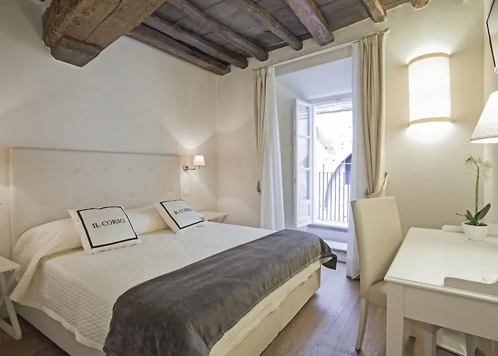 فندق مبيت وإفطار Il Corso 4*