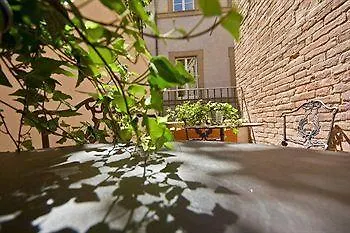 ベッド・アンド・ブレックファスト B＆b イル コルソ 4*